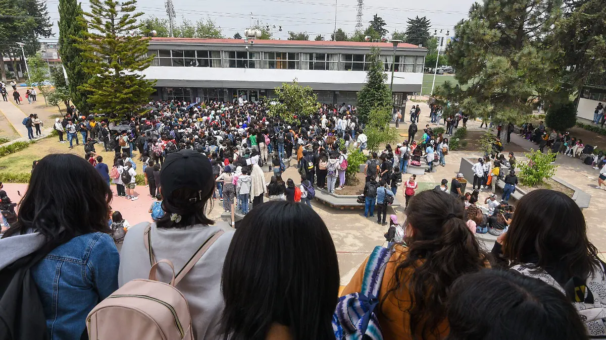 929470_Protestan estudiantes de Prepa 2 UAEMÉX_impreso